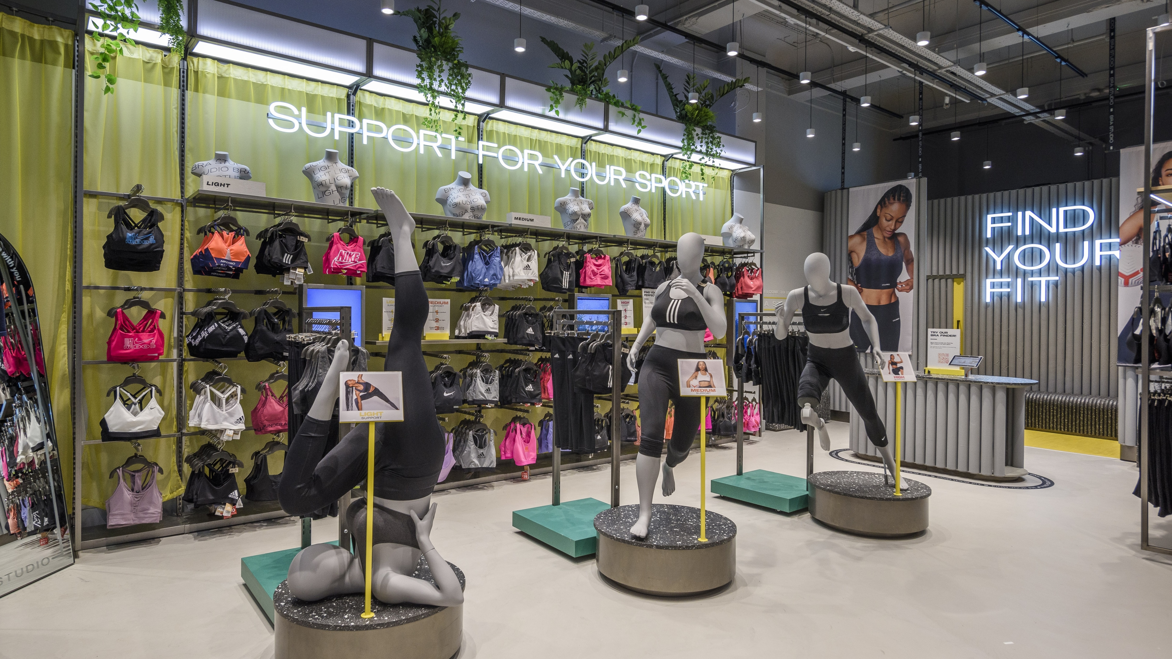 Sports Direct Bra Studio Wall Display