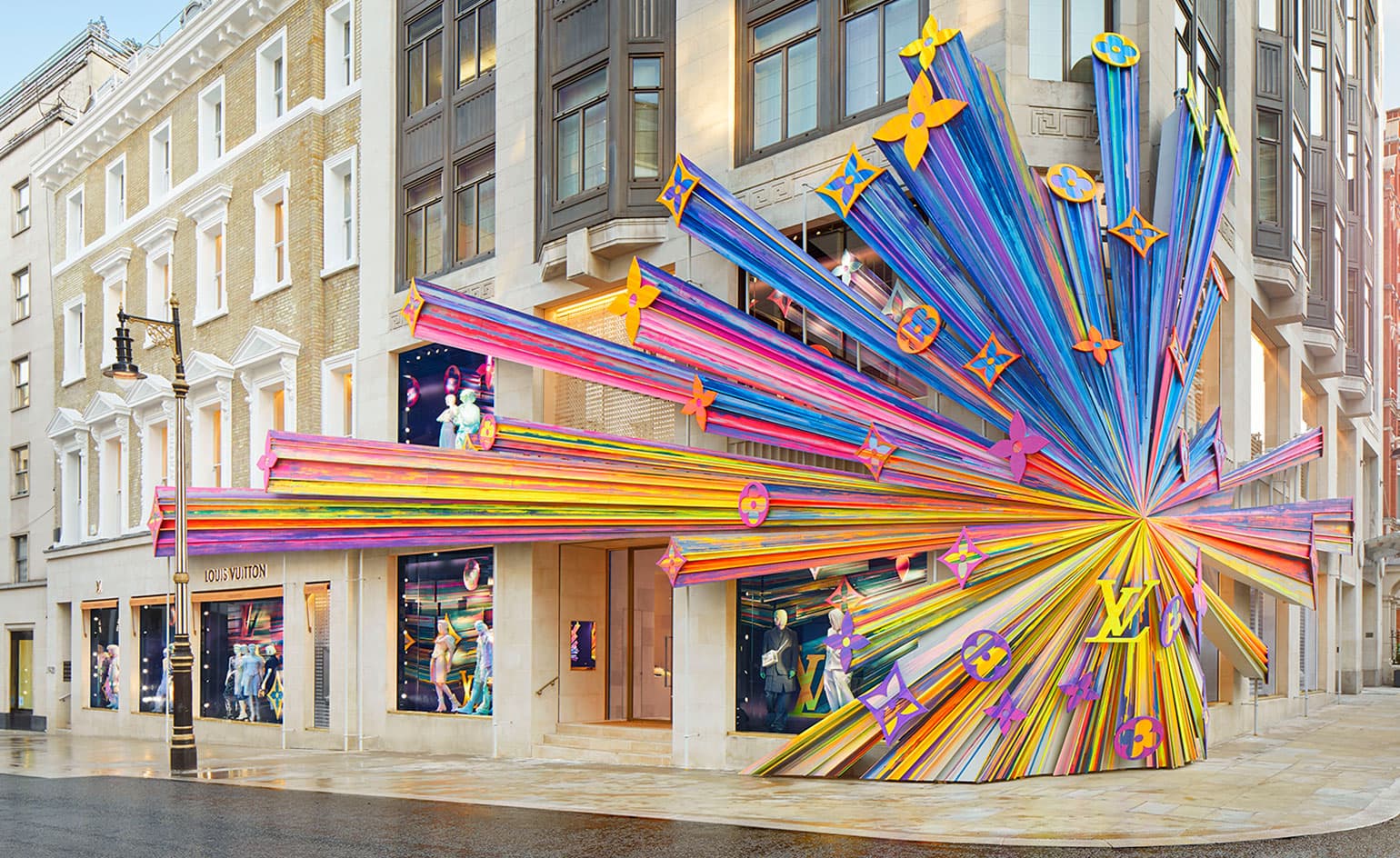 Louis Vuitton Exterior